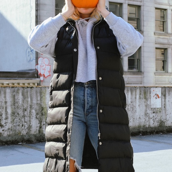 Brand new Size 2/4 Longline puffer vest - Picture 2 of 3